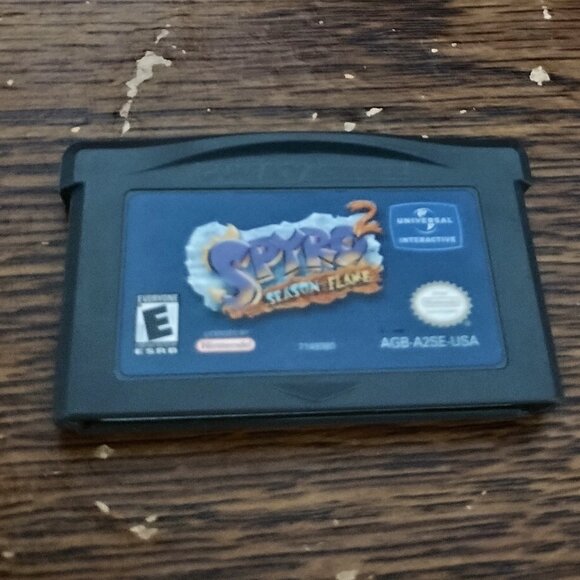 Spyro 2 : Season of Flame (Nintendo Gameboy Advance, 2002) - Picture 1 of 2